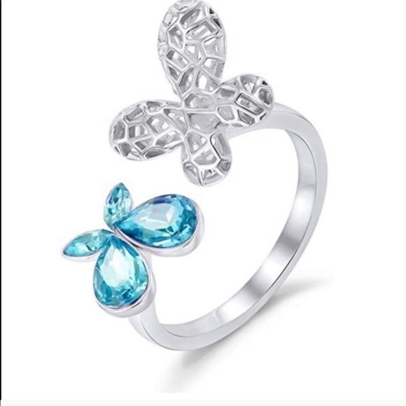 Jewelry - Open white gold plated Swarovski crystal ring